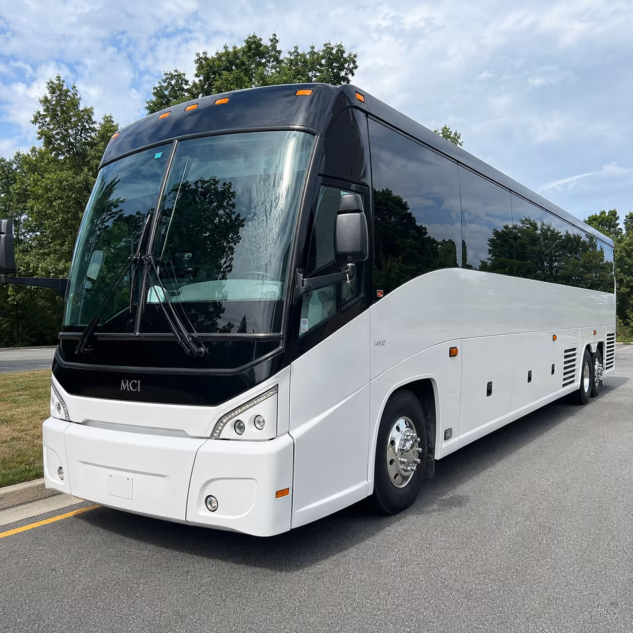 sunday service shuttles along georgia avenue and 16th street nw